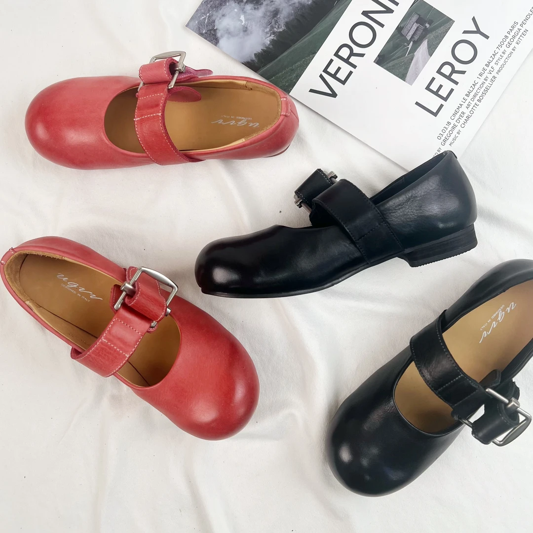 ugvv 水洗马皮单鞋圆头豆豆鞋百搭浅口秋季皮带扣297