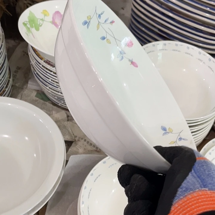 长***主瓷片汉玉高骨瓷面碗一个 口径20.5厘米