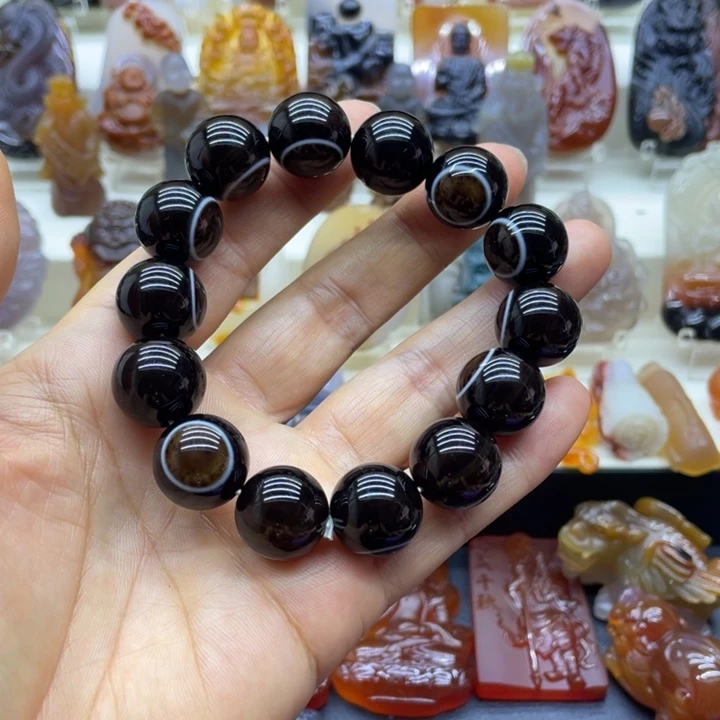 玛瑙/玉髓手串未镶嵌林***桐手串