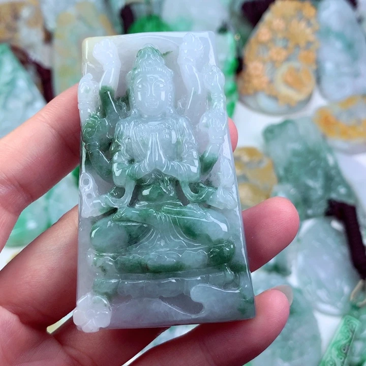 吊坠(不含链)未镶嵌翡翠