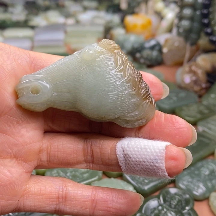 和田玉未镶嵌颈饰予