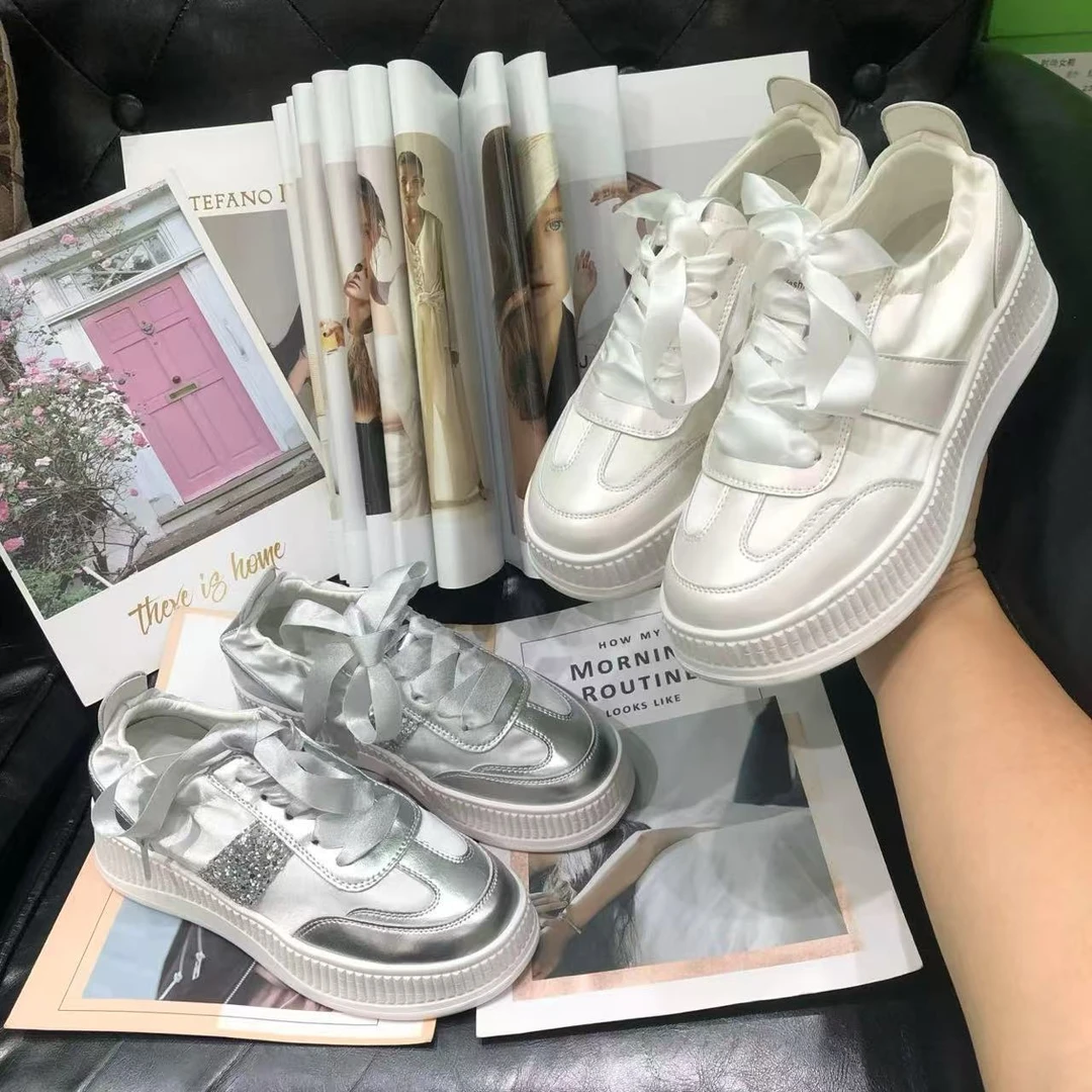 女薄款舒适透气休闲帆布板鞋8792