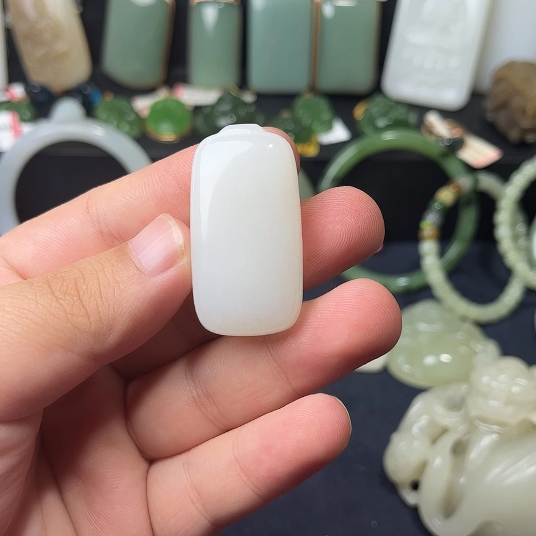 和田玉未镶嵌吊坠(赠链)20