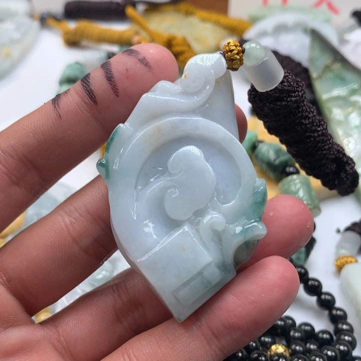 颈饰未镶嵌翡翠保真天然a货翡翠