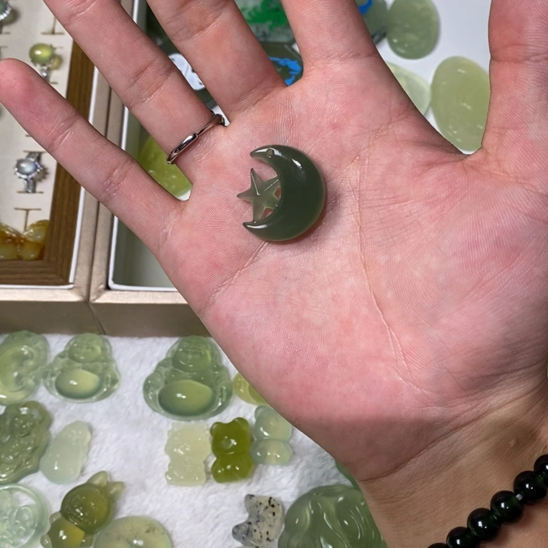 岫玉未镶嵌吊坠(不含链)