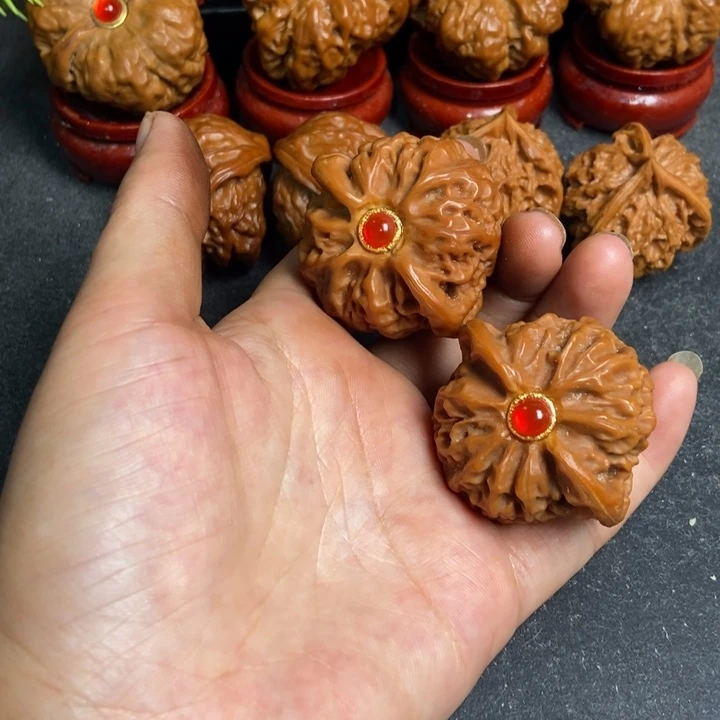 把件文玩核桃40公咯，