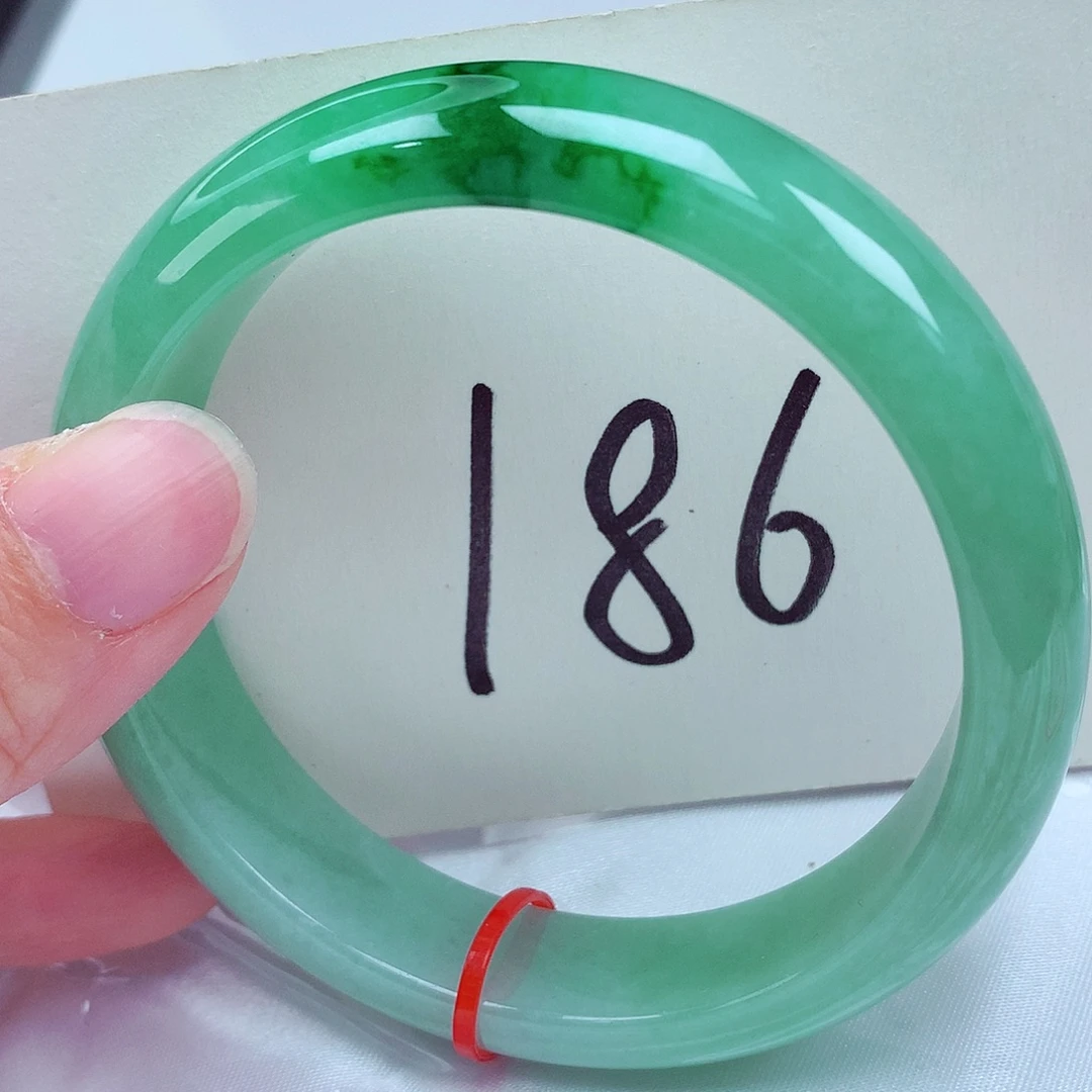 翡翠未镶嵌手镯翡翠