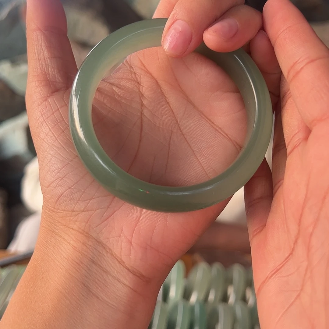 绿东陵冰晴水手镯