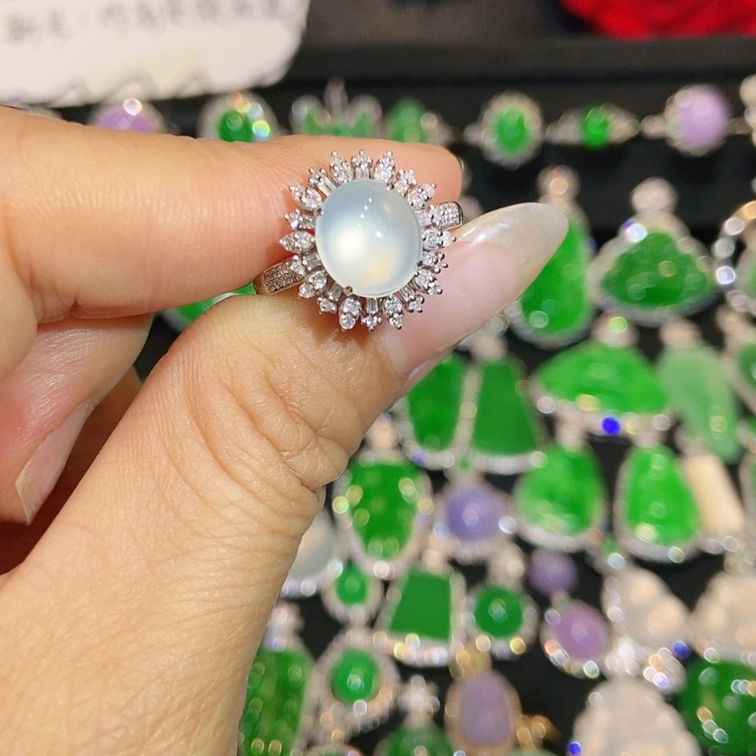 【闪购商品】翡翠戒指18K金镶嵌天然翡翠