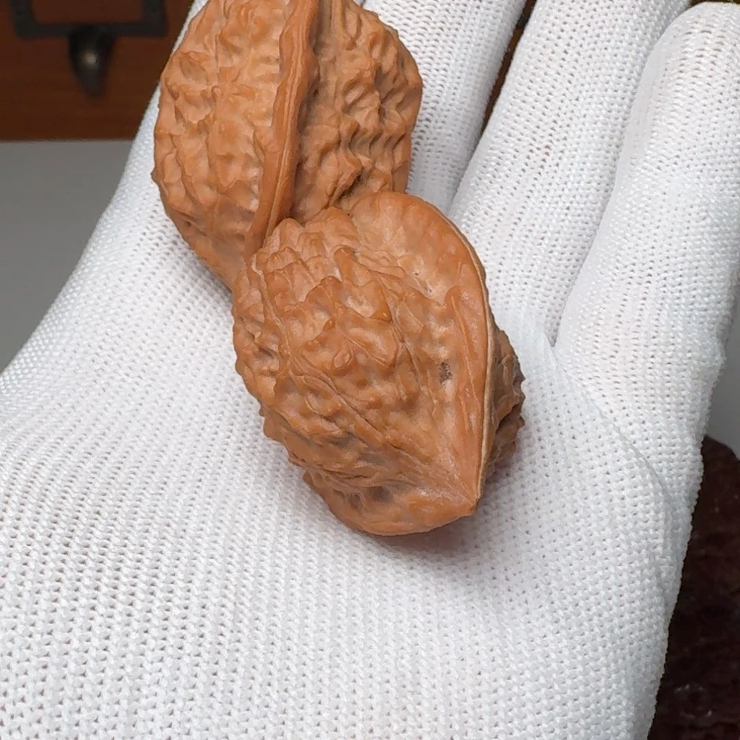 文玩核桃把件G*柳叶鸡心