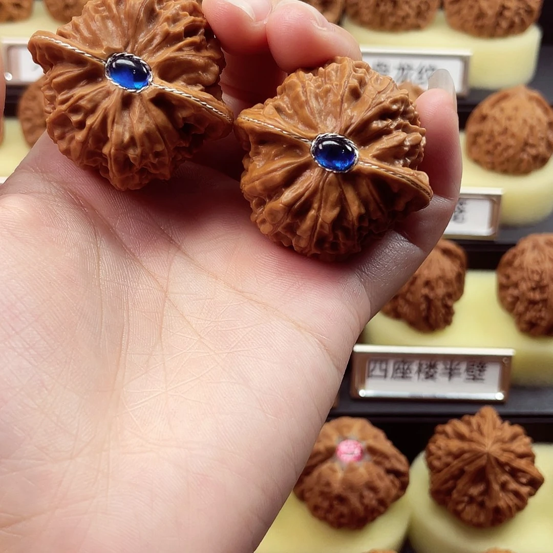 文玩核桃把件纯**臊宫灯9040