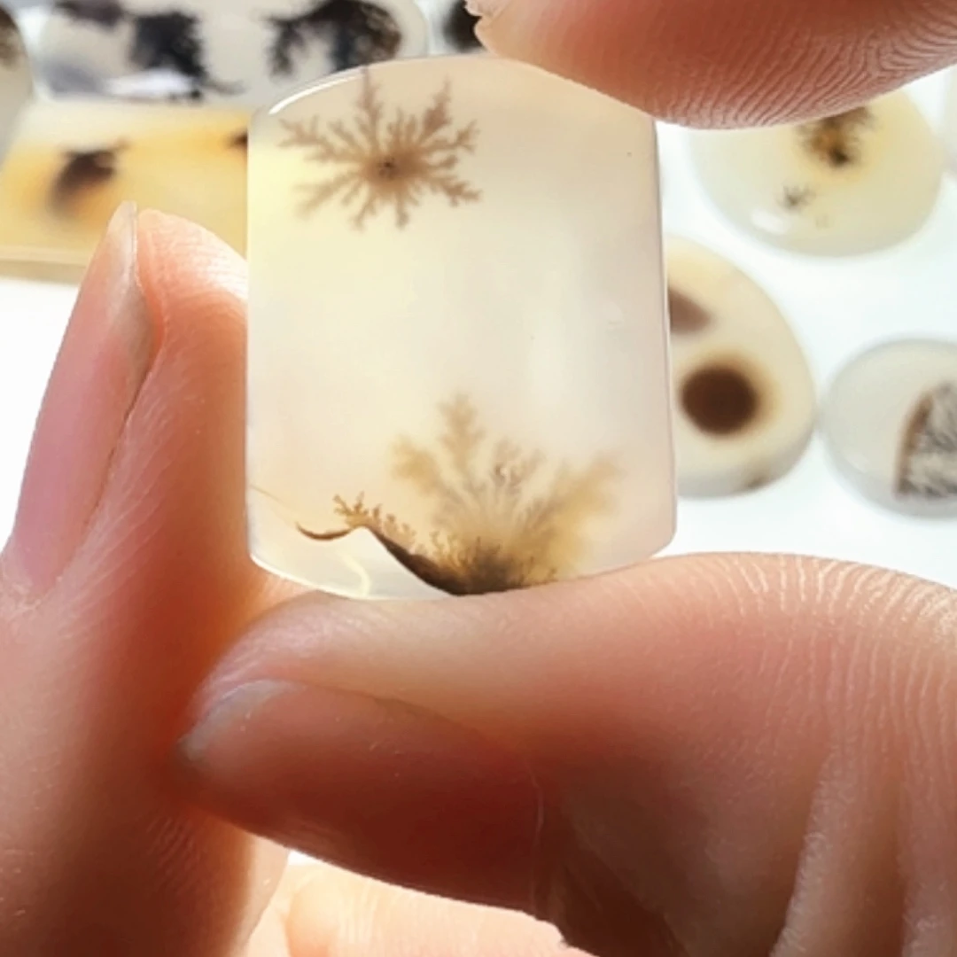 玛瑙/玉髓未镶嵌珠宝半成品