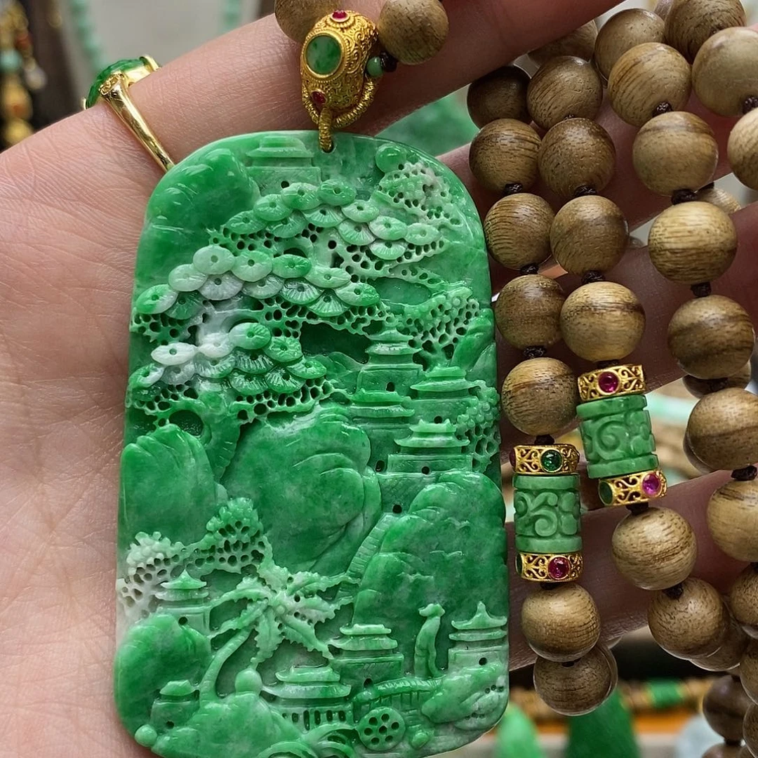 翡翠未镶嵌颈饰吊坠