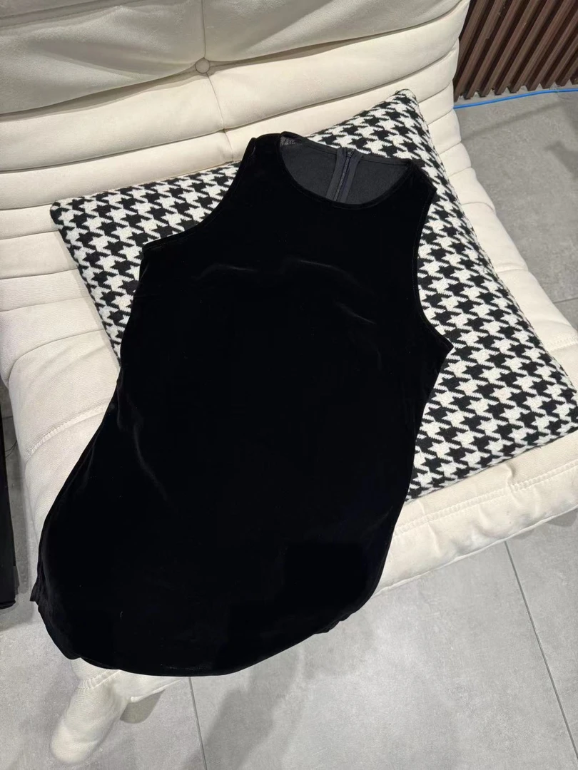 （李老板）早春外穿内搭丝绒显瘦背心（衣长70左右）