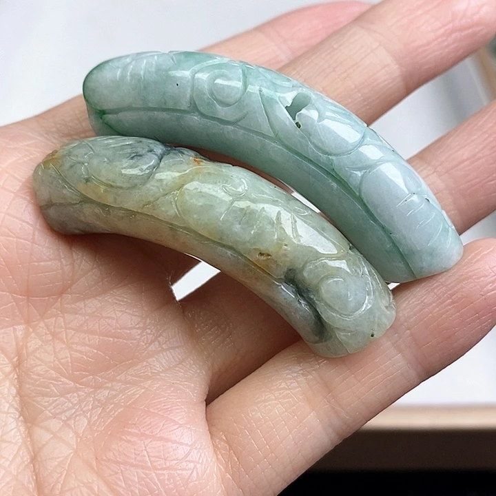 翡翠未镶嵌颈饰天然翡翠114