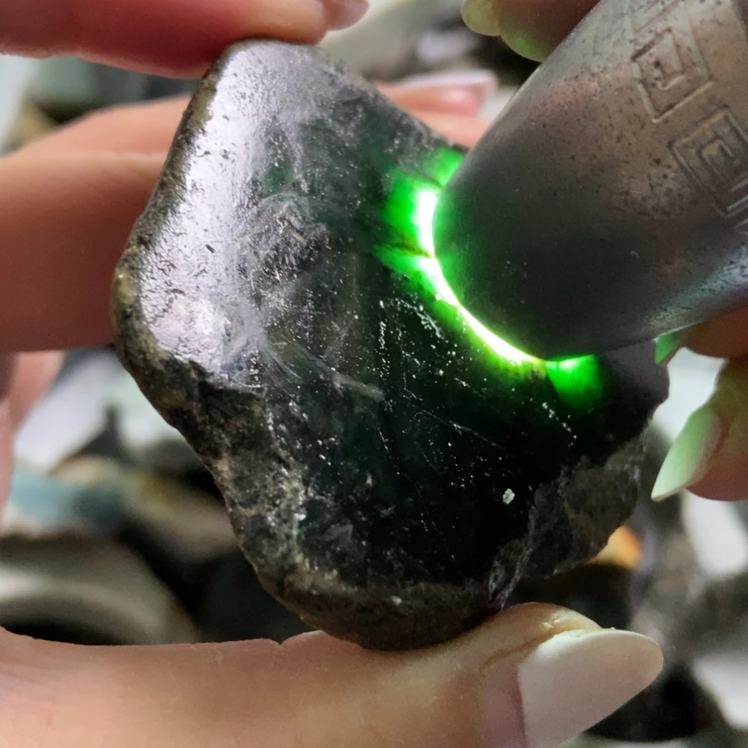 翡翠未镶嵌挂件天然翡翠