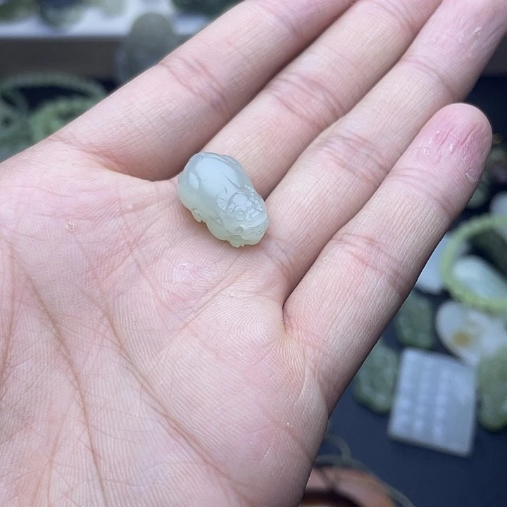和田玉（糖玉）未镶嵌颈饰