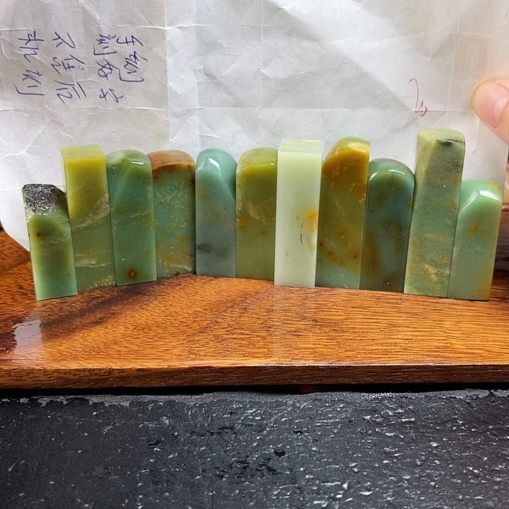 云南石所见即所得，缅绿