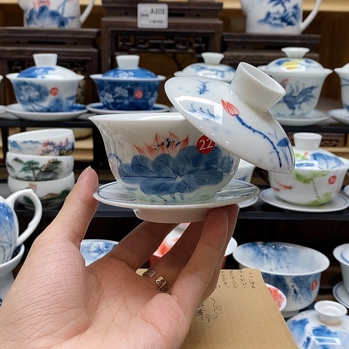 手绘荷花悬停150cc三才盖碗釉下彩微瑕福利款