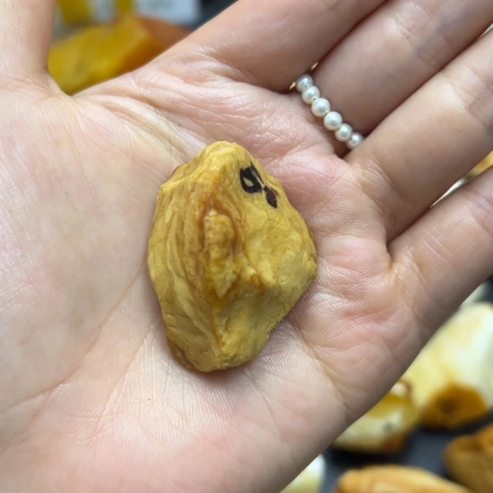 定制琥珀未镶嵌蜜蜡