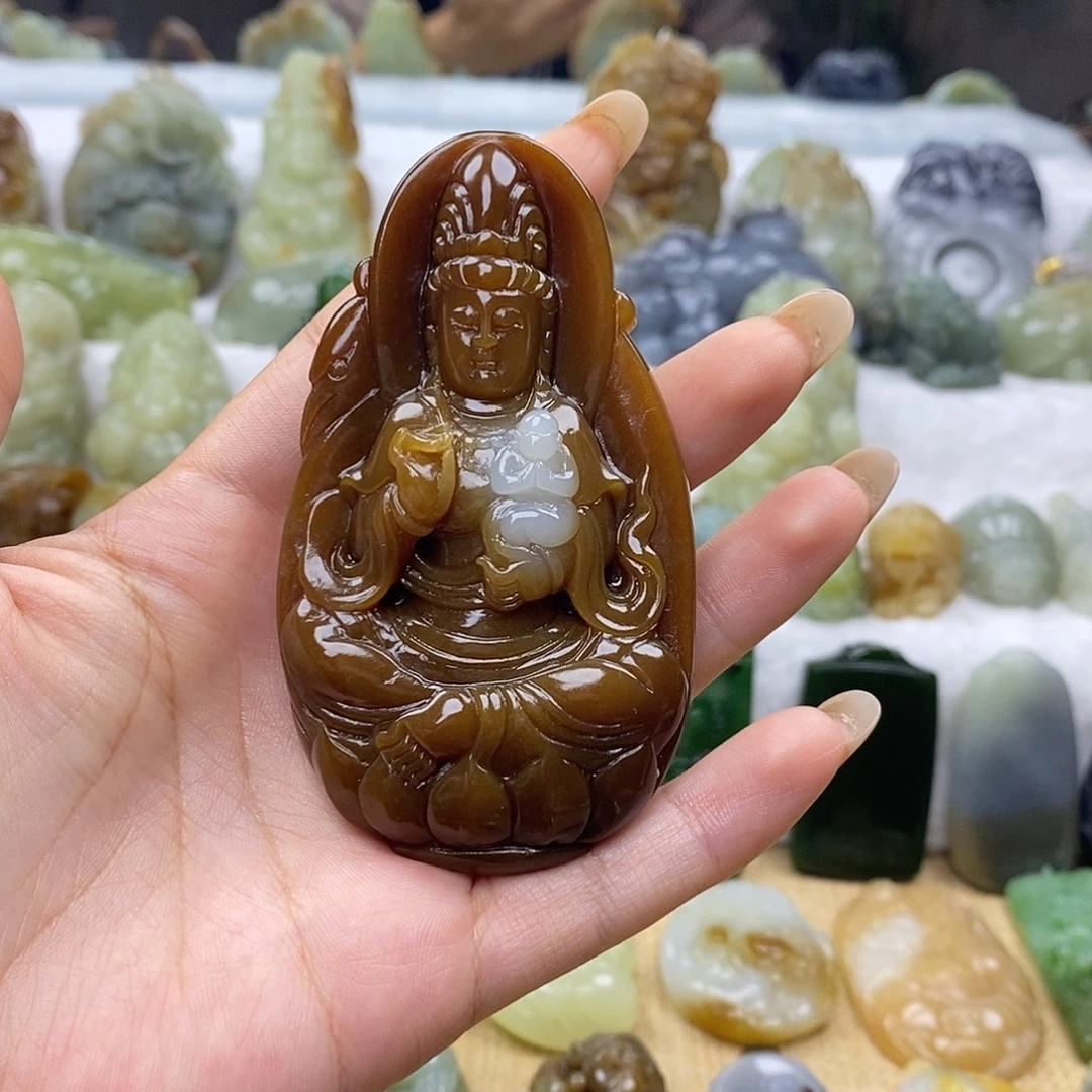 毛***仰和田玉未镶嵌颈饰