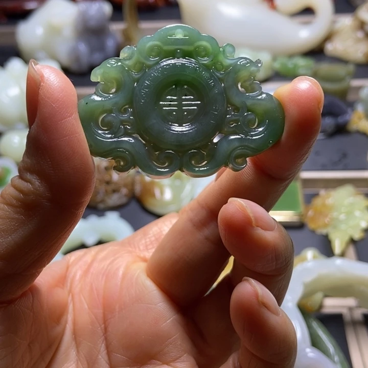 和田玉未镶嵌挂件