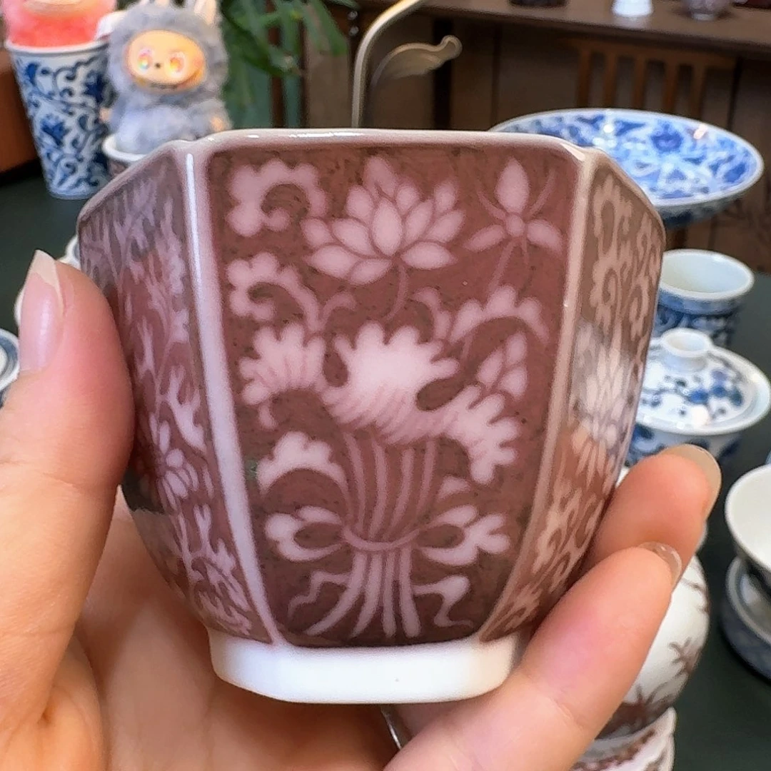 知***明红底留白四季花卉六方杯 暇