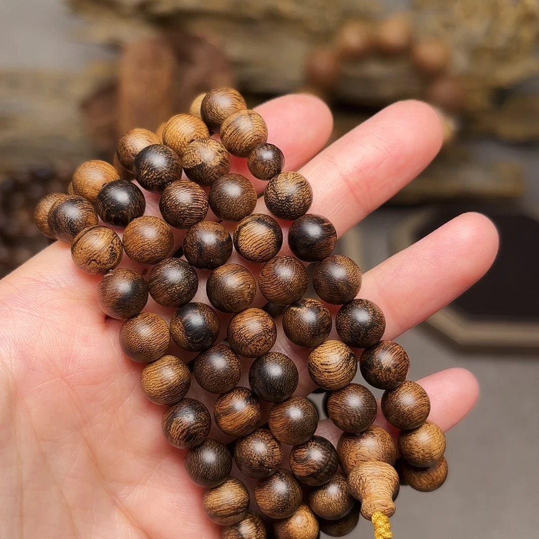 沉香手串越南芽庄黄棋楠瘤疤0.8×108
