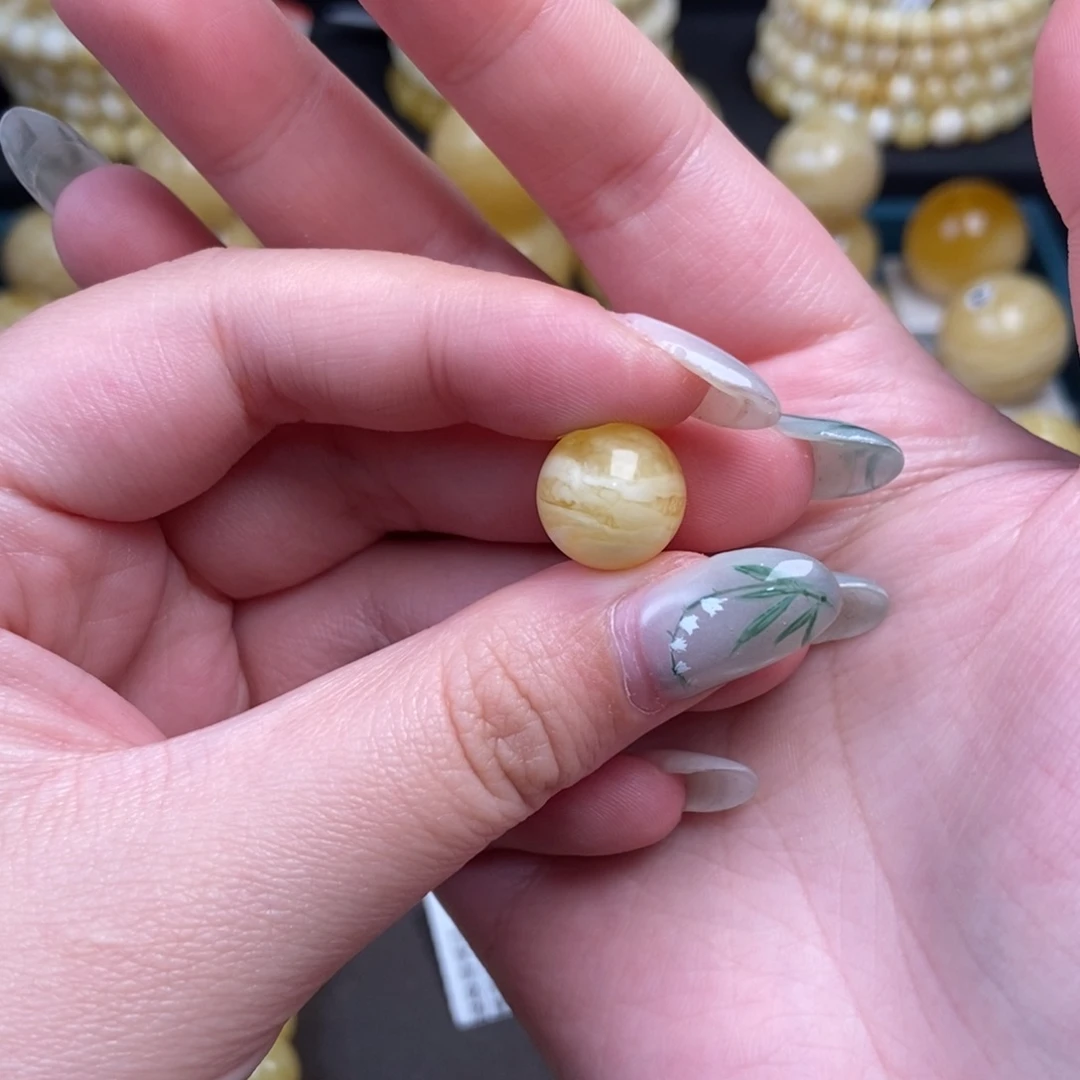 感***悟蜜蜡未镶嵌珠宝奇石