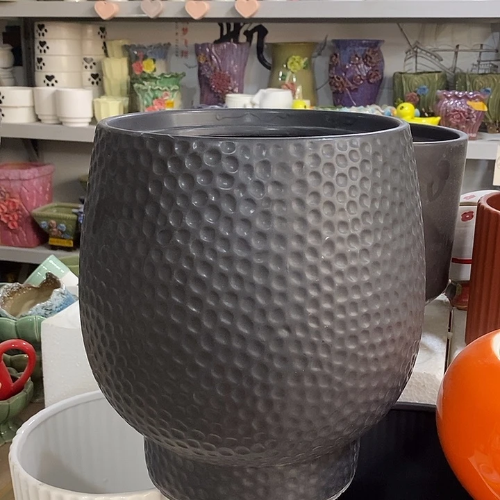 陶盆有孔 瑕疵针孔漏釉介意勿拍外口 23外高30