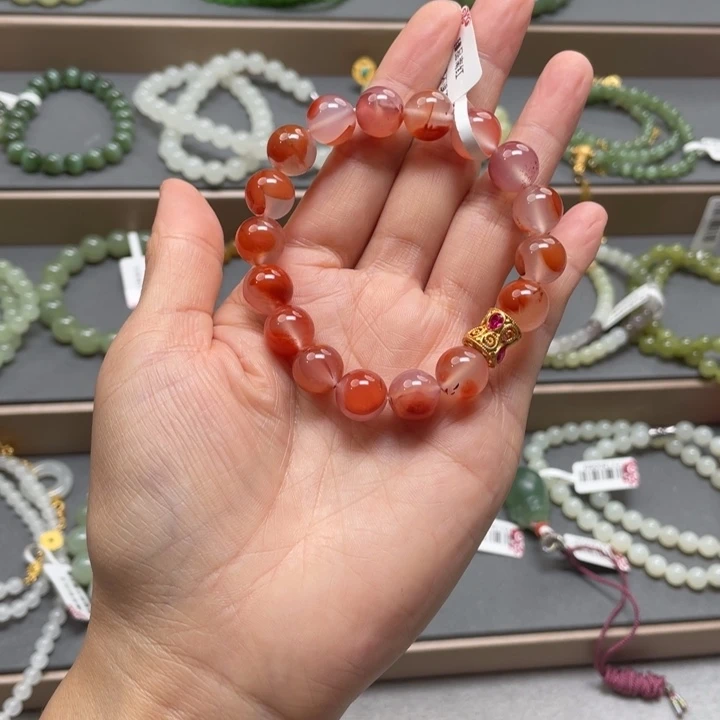 南红玛瑙18K金镶嵌颈饰