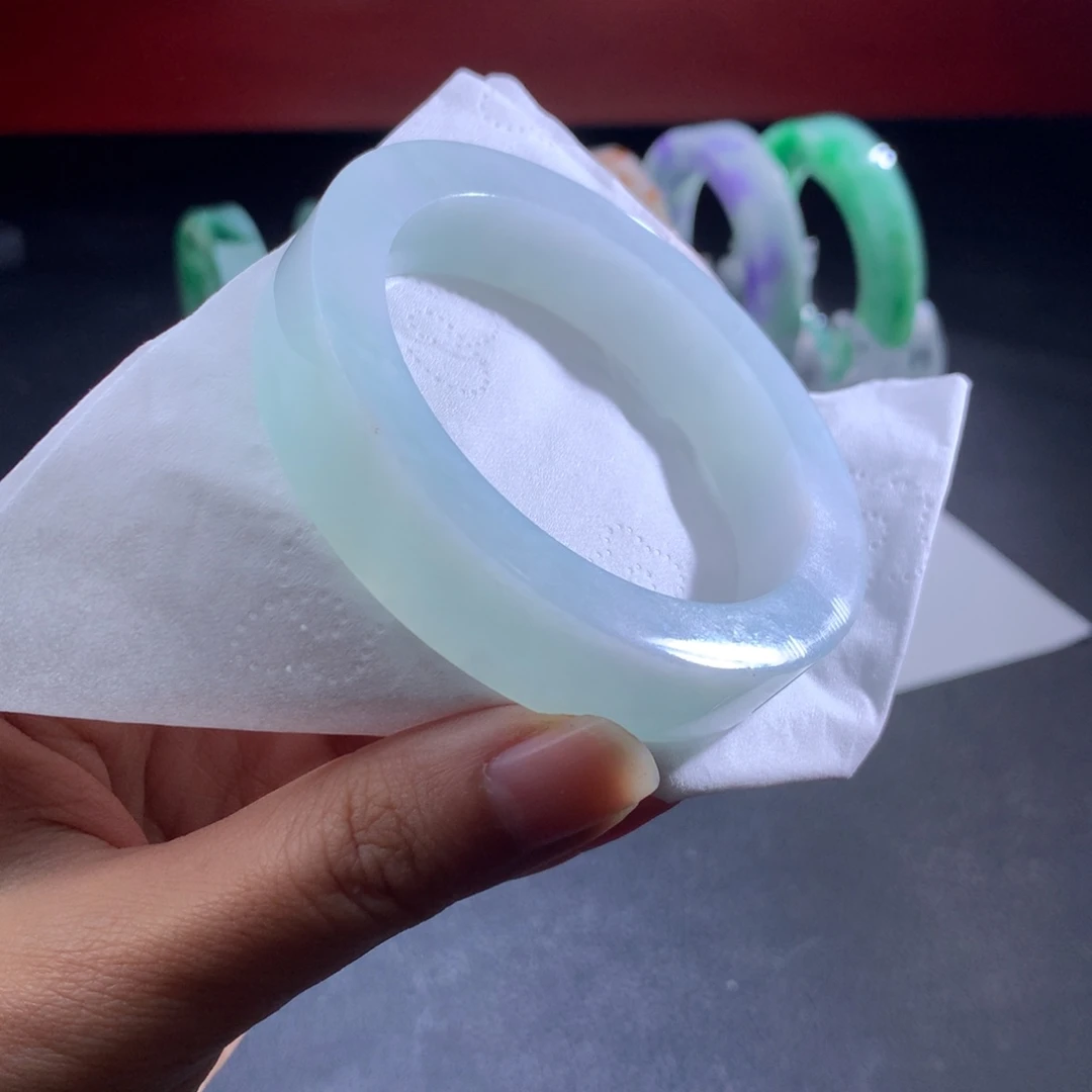 定制翡翠未镶嵌55到57有瑕疵