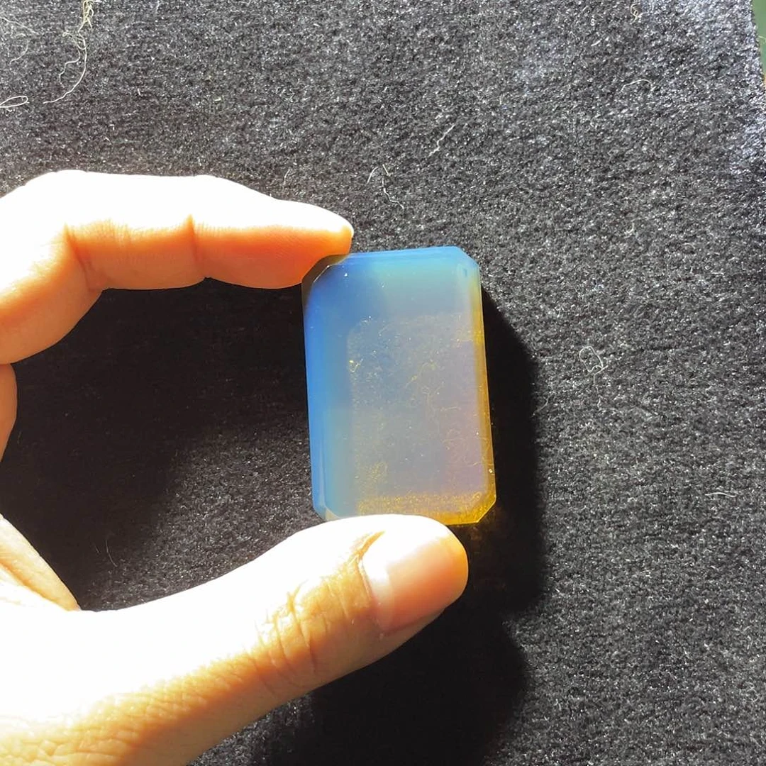 蓝珀珠宝奇石未镶嵌