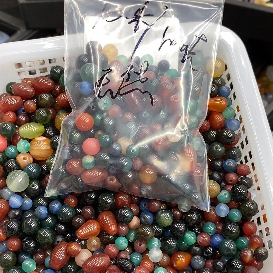 玛瑙/玉髓颈饰合金