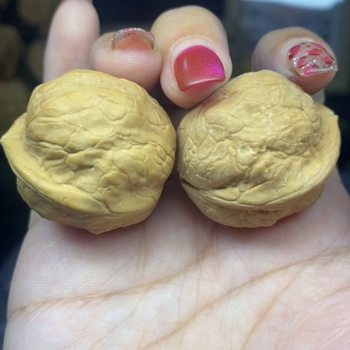 文玩核桃吊坠28铁鹦鹉有沙眼不退不换