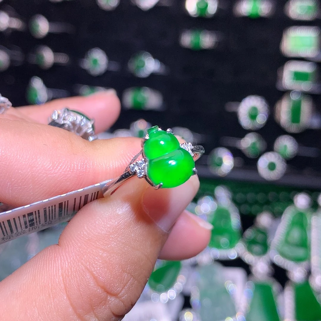【闪购商品】翡翠银S925镶嵌吊坠(不含链)天然翡翠