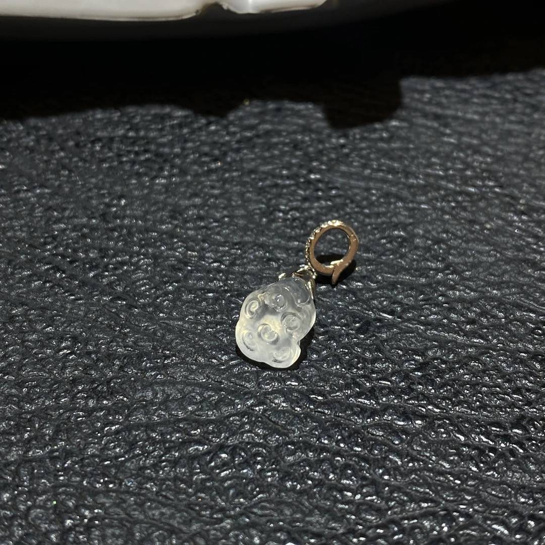 18k金冰种莲蓬小滴溜