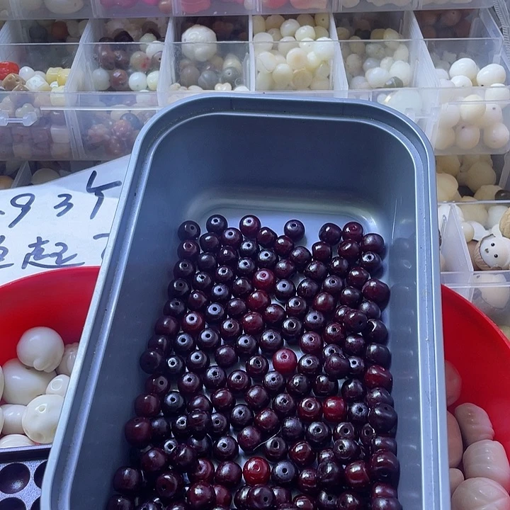 白玉菩提吊坠赐*瑕疵红桶190个