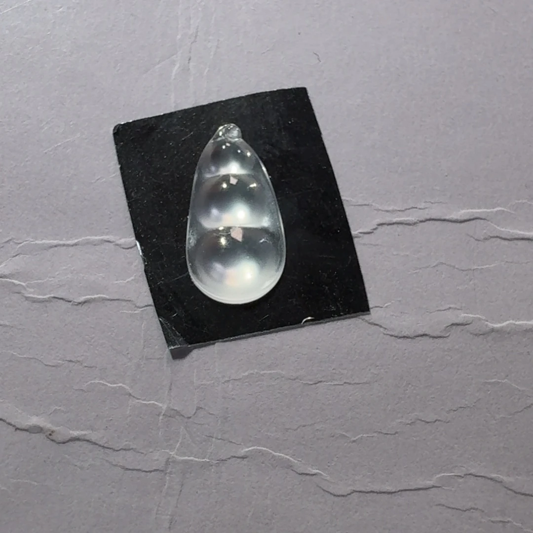 翡翠未镶嵌颈饰豆子