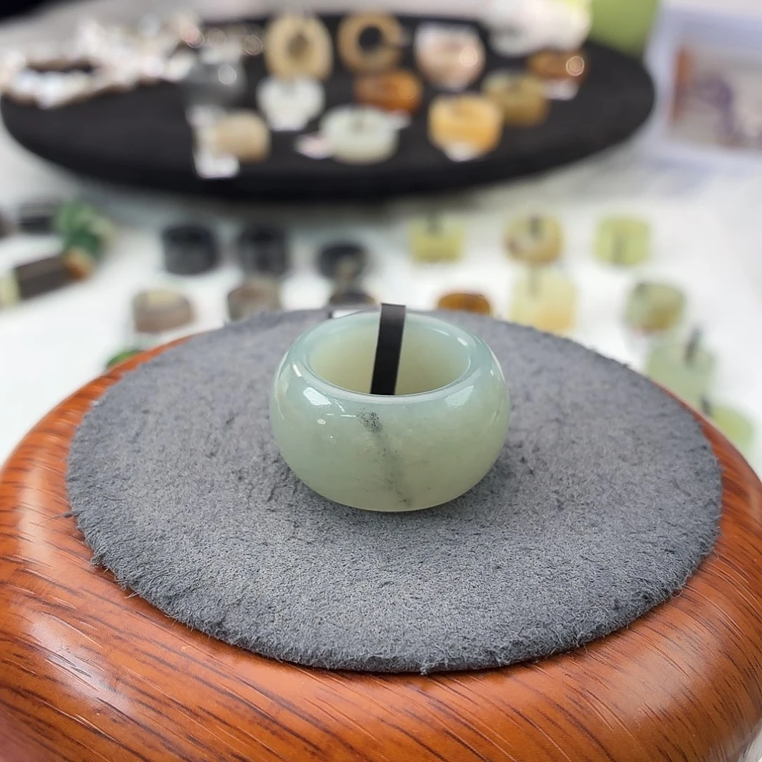 和田玉（糖玉）未镶嵌戒指b131青花墩17.2