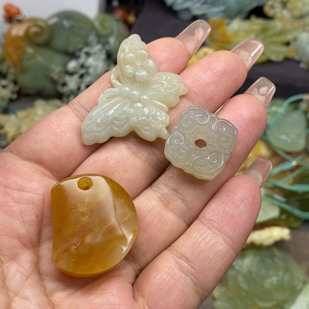 蛇纹石玉未镶嵌吊坠(不含链)