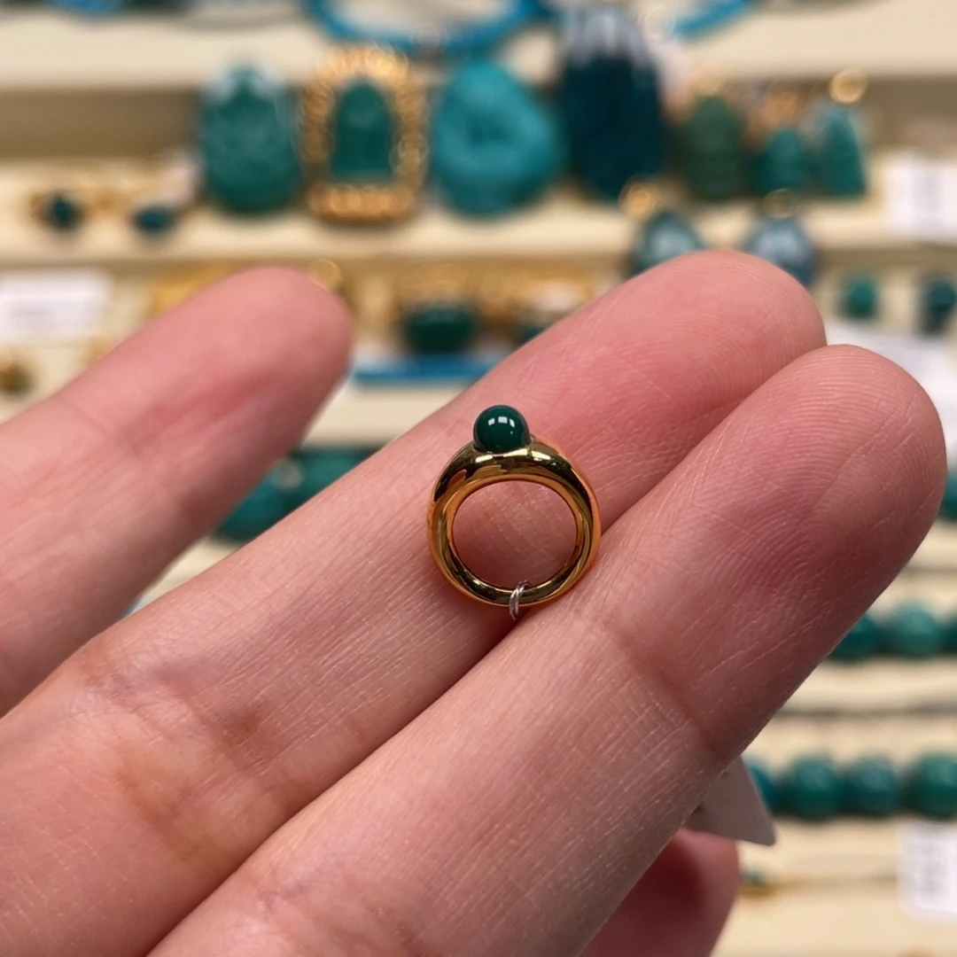 18K金镶嵌绿松石珠宝奇石