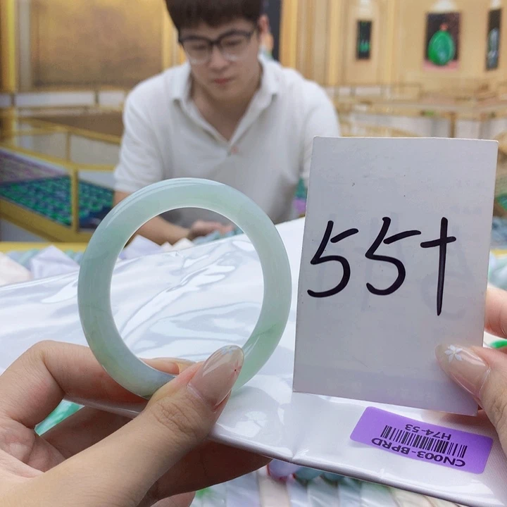 未镶嵌手镯翡翠999……