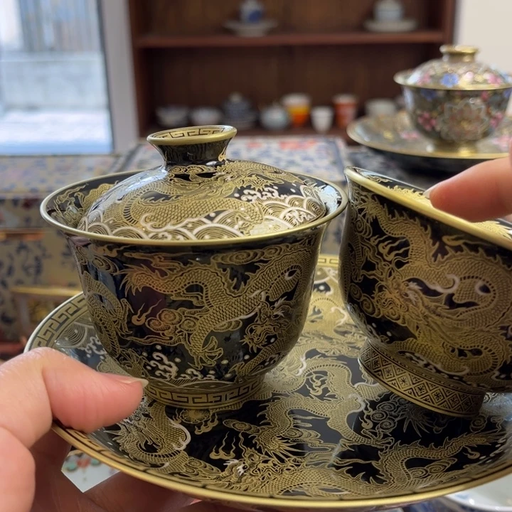 费***丿我是你的好朋友啊