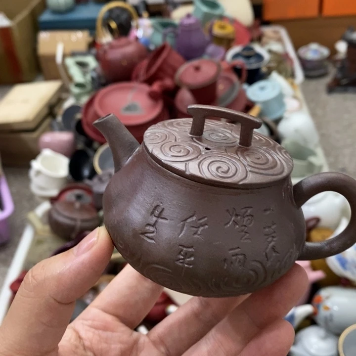 陶瓷艺术品及陶瓷壶