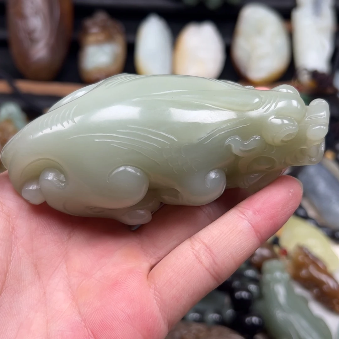 和田玉把件未镶嵌鲨**圈