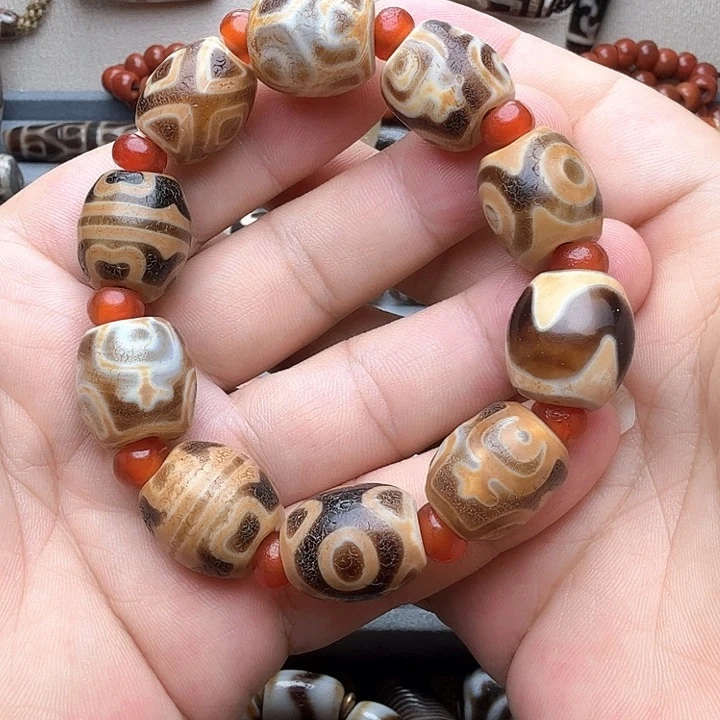 欧***丰玛瑙/玉髓颈饰未镶嵌