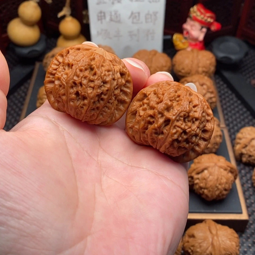 文玩核桃把件血麒麟42.5尺