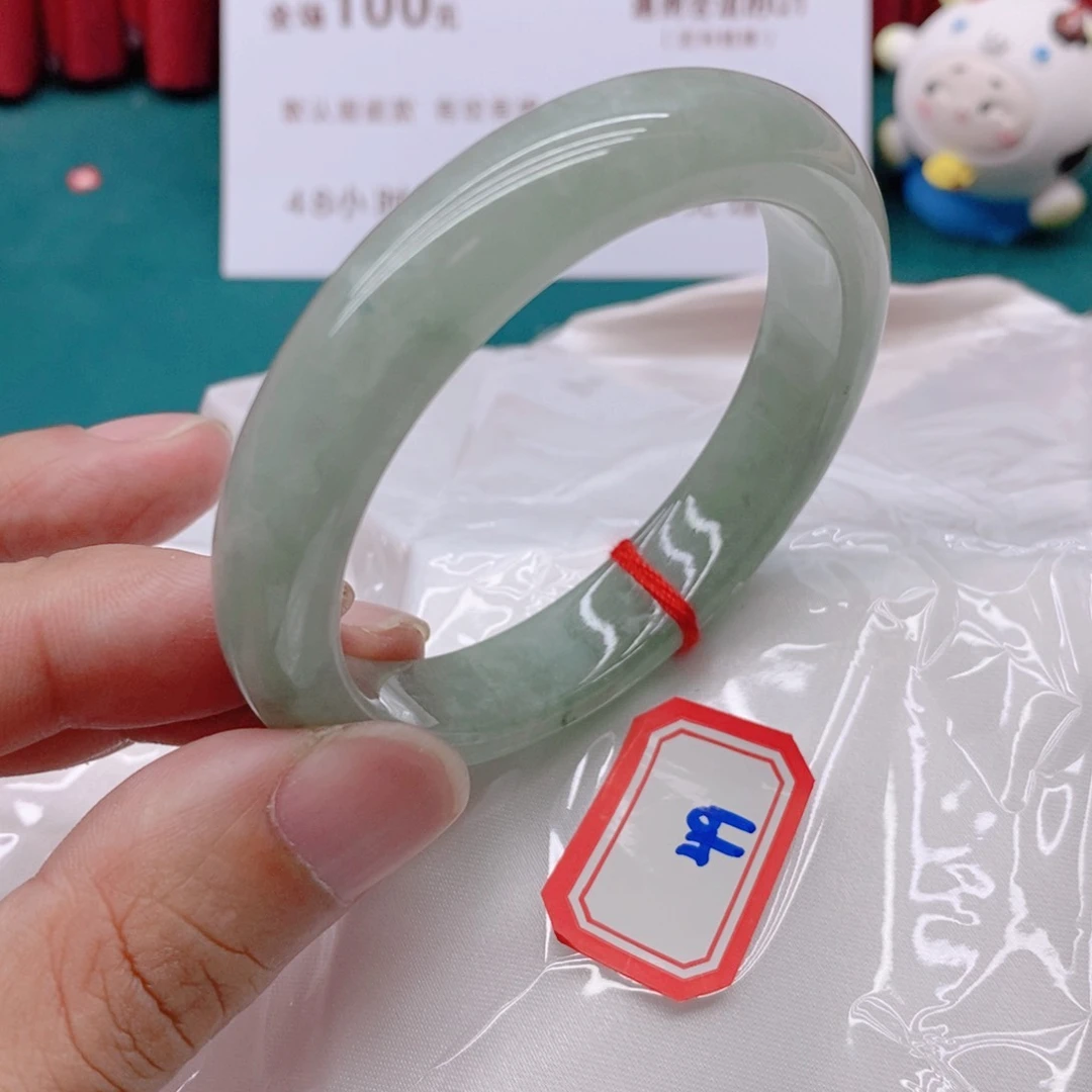 翡翠手镯未镶嵌4999999/54