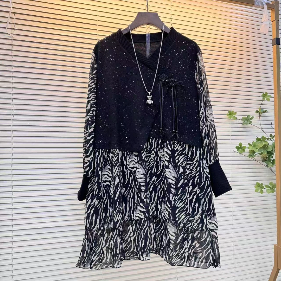 秋季长袖拼接碎花中长款时尚休闲显瘦减龄连衣裙黑色气质网红洋气